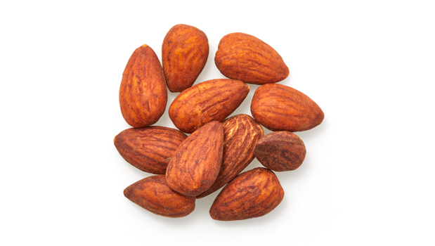 Dry roasted almonds, Soy sauce (water, soybeans, rice, salt).

This product may occasionally contain shell pieces

May contain: Peanuts,Other tree nuts,