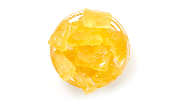 Pineapple, Sugars (glucose, glucose-fructose syrup), Sodium benzoate (preservative), Citric acid (acidity regulator) , Tartrazine (FD&C Yellow No. 5), Sodium metabisulphit (sulphite)