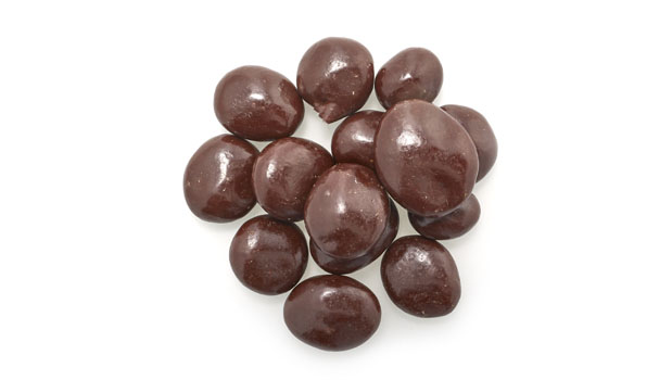 Chocolate coating (unsweetened chocolate, sugar, cocoa butter, soy lecithin (emulsifier), vanilla extract), Raisins (sultana raisins, vegetable oil), Glazing agent (coconut), Polishing agent

May contain: Peanuts, Tree nuts, Milk, Wheat, Sulphites