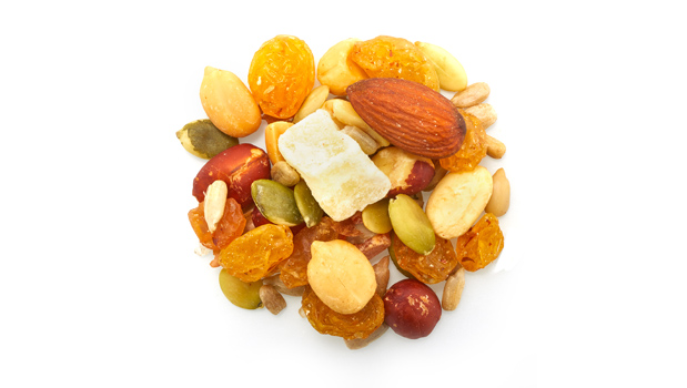 Roasted red skin peanuts, Roasted blanched peanuts, Golden raisins, Roasted sunflower seeds, Pineapples, Papayas, Pumpkin seeds, Almonds, Non-hydrogenated canola oil, Vegetable oil, Sulphites, Cane sugar, Citric acid, Calcium chloride, Tartrazine, Sunset yellow FCF.