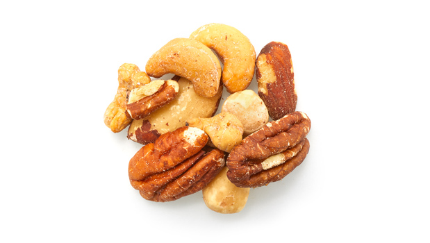 Roasted almonds, Roasted cashews, Roasted brazil nuts, Roasted filberts, Roasted pecans, Non GMO Canola oil, Salt.

MAY CONTAIN: PEANUTS, OTHER TREE NUTS