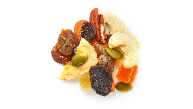 Dates (pitted dates, dextrose powder or rice flour), Raisins (raisins, non-hydrogenated vegetable oil), Pineapple [pineapple, cane sugar, citric acid, sulfur dioxide (sulphite)], Apricots [Apricots, sulfur dioxide (sulphite), rice flour], Banana chips (Bananas, coconut oil, sugar, banana flavor), Papaya [papaya, cane sugar, citric acid, calcium chloride, sulfur dioxide(sulphite), tartrazine (FD&C Yellow No. 5), sunset yellow FCF (FD&C Yellow No. 6)], Pumpkin seeds, Almonds, Brazil nuts, Cashews, Walnuts, Pecans, Filberts