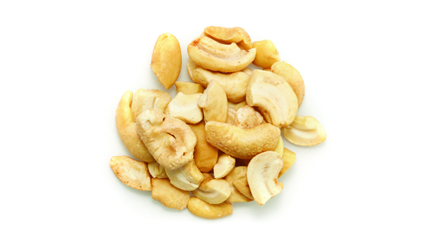 Organic raw cashews.