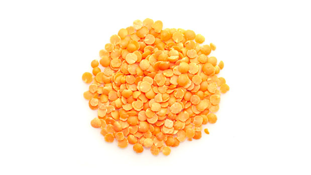 Organic red lentils.

It is a raw agriculture product. Although it has been mechanically cleaned before packaging, some foreign material may be present. Sort and wash before using.