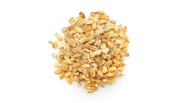Organic barley.

It is a raw agriculture product. Although it has been mechanically cleaned before packaging, some foreign material may be present. Sort & wash before using.