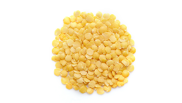 Organic yellow lentils.

It is a raw agriculture product. Although it has been mechanically cleaned before packaging, some foreign material may be present. Sort and wash before using.