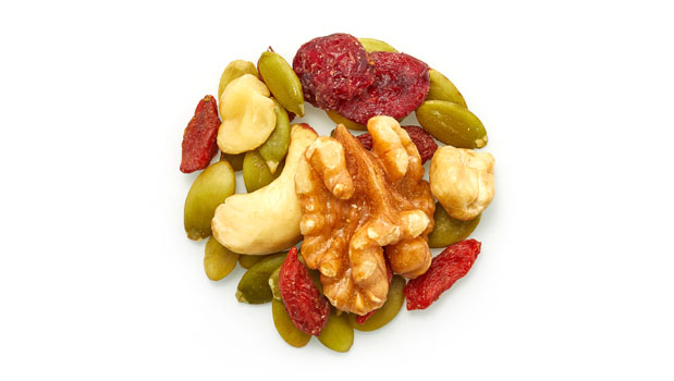 Pumpkin seeds*, cranberries* (cranberries*, sugar*, sunflower oil*), cashews*, walnuts*, goji berries*. Organic*