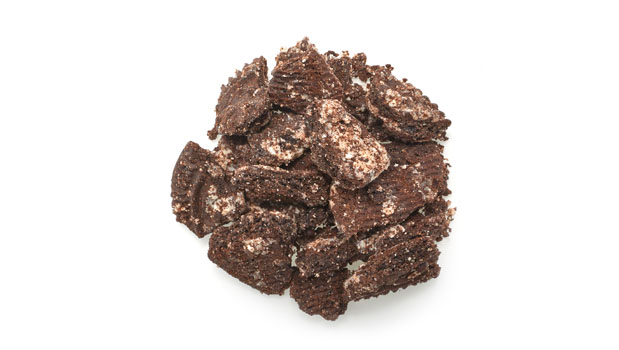 Sucre, farine enrichie ( farine de blé, niacine, fer réduit, mononitrate de thiamine, riboflavine, acide folique), huile de palme et de palmiste, cacao traitée avec alcali, farine de maïs, sel, bicarbonate de sodium, dextrose, lécithine de soja, arômes naturels.