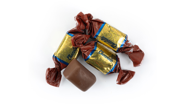 30% Milk Chocolate Coating (sugar, cocoa butter, cocoa mass, skimmed milk powder, whole milk powder, butter oil (milk), Lecithins(emulsifier)), Glucose syrup, Sugar, Palm fat, Condensed skimmed milk, Sorbitol (humectant), Whole Milk Powder, 2% Milk Chocolate (sugar, cocoa butter, cocoa mass, skimmed milk powder, whole milk powder, butter oil (milk), Lecithins (emulsifier)), Whey powder (milk), Cream (30%), Lecithins (emulsifier), Salt, Natural flavouring.